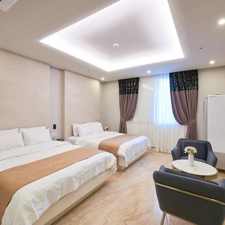 Dubai Hotel Gwangju Metropolitan City Exterior foto